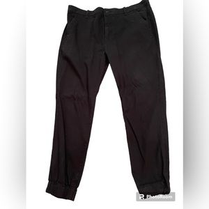 Like New - Levi’s Chino Joggers - Sz 38x32 - Black